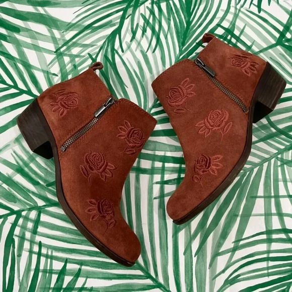 Lucky Brand Basel Rose Embroidered Leather Ankle Booties Size 8 - Picture 1 of 10